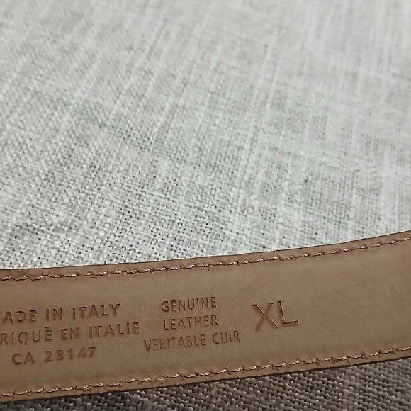 Talbots XL Butterscotch Color Leather Belt with Silver Metal Shield Buckle - Picture 10 of 12